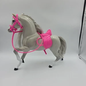 Barbie grau silber Pferd mit Hot Pink Sattel 1998 Vintage LESEN - Bild 1 von 10