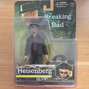 Heisenberg Collectible Figure Breaking Bad Reds Shirt & Jacket (2013, Mezco) - Picture 1 of 3