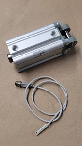 SMC NCDQ2A32-50DZ Pneumatic Cylinder W/ D-M9P Switch - Picture 1 of 6