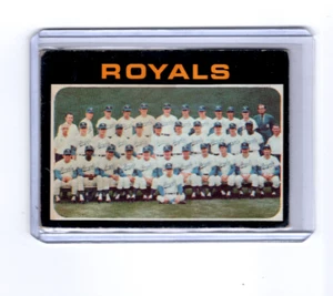 1971 Topps Kansas City Royals Team #742 HI🚀😳💥GVG - Picture 1 of 2