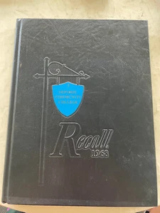 1968 Monroe County Community College Year Book Rochester New York Recall - Picture 1 of 4