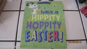 Hallmark PEANUTS SNOOPY GIFT BAG EASTER GIFT BAG WITH TAG MEDIUM SIZE BAG NEW  - Picture 1 of 3