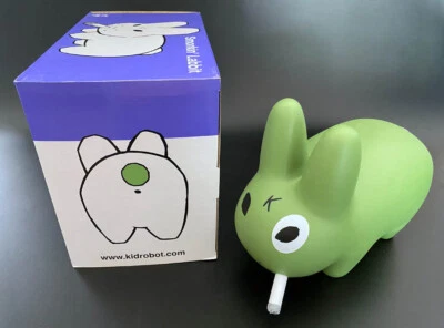 Frank Kozik SIGNED 2010  Kidrobot 10" Dark Green Smorkin' Labbit AUTOGRAPHED LE - Image 1 of 4