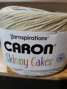 Yarnspirations Caron Skinny Cakes - Chispas de chocolate 8,8 oz 795yds Envío gratuito EE. UU. - Imagen 1 de 2