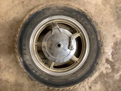 Yamaha Virago XV750. Rueda trasera.  Foto 1 de 4