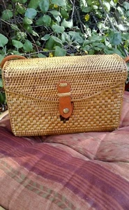 Bali island handwoven rattan bag straw purse handmade wicker crossbody - Picture 1 of 5