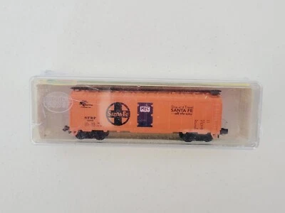 N Model Power 3383 40ft Reefer ATSF N Freight Car Santa Fe #2285 New - Image 1 of 3