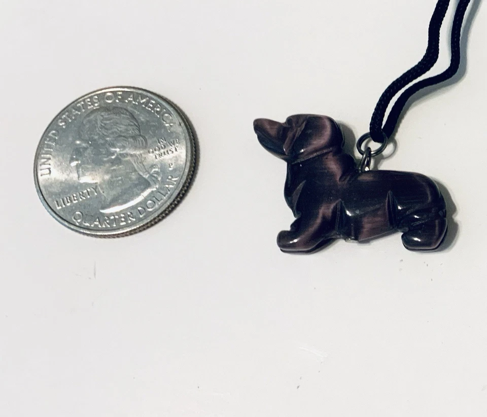 Hermoso colgante Dachshund perro tallado a mano de vidrio púrpura de fibra óptica Foto 1 de 1