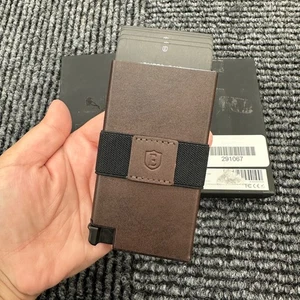 Ekster Leder Senat Karten Geldbörse schmal in klassischem braun Smart Cash Karten - Bild 1 von 10