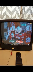 Sylvania TVK191a 19" CRT Gaming TV With Remote Tested And Works - Picture 1 of 9