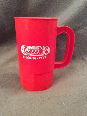 RICHARD PETTY DRIVING EXPERIENCE SOUVENIR MUG Cover