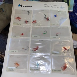 Lot of Flies Fishing Mustad 3 Board New Old Stock - Picture 1 of 3