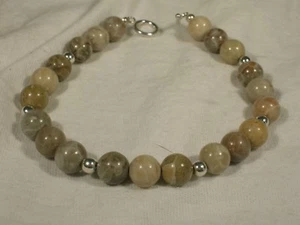 7in Fossil Coral Bead Bracelet - Picture 1 of 1