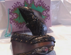 NIB Womens Size 8.5 * IRREGULAR CHOICE * Black Croc Leather Wooden Shoes S-293 - Picture 1 of 9