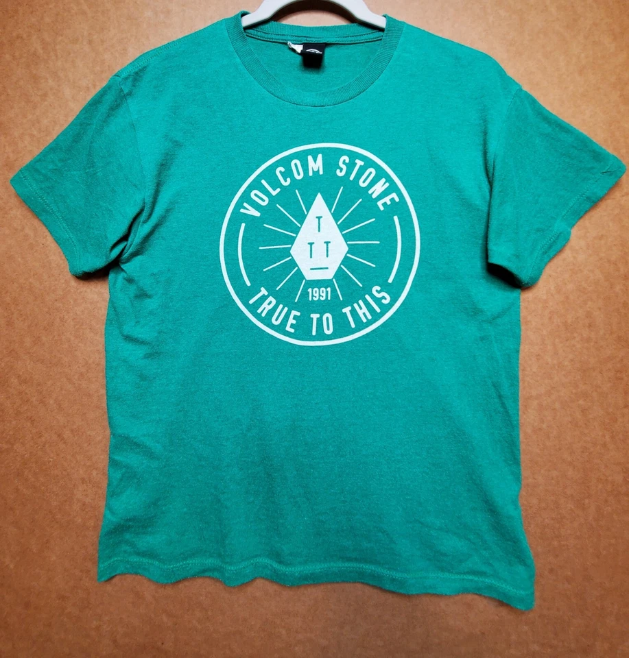Volcom Mens T-shirt Medium Green Volcom Graphic Short Sleeve Cotton Blend - Image 1 of 4