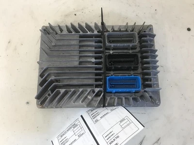 Módulo de control del motor usado (ECM) se adapta a: Chevrolet Impala 2016 control electrónico Foto 1 de 4