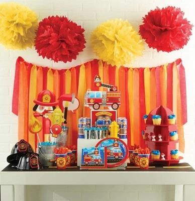 Suministros de fiesta de cumpleaños para niños de bombero | Vajilla y decoraciones para camión de bomberos Foto 1 de 4