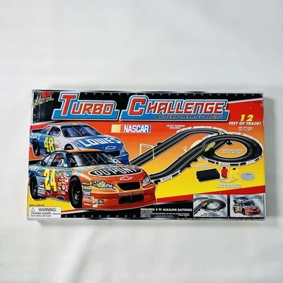 Комплект трассовых автомоделей Nascar Life Like Turbo Challenge гоночный трек 1:43 на батарейках - Изображение 1 из 4