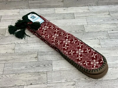 MUK LUKS Pair  S/M (6-8) Christmas Theme Grip Slipper Socks Tassels Pom Poms NEW - Image 1 of 4