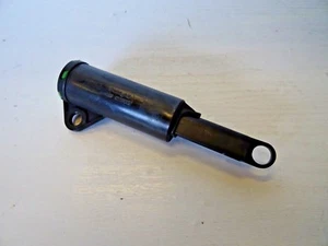 FORD FOCUS MK2 04-10 GLOVE BOX SOFT CLOSE RAM - Picture 1 of 2