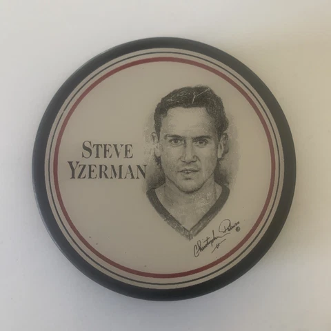 Detroit Red Wings 1997 Burger King Steve Yzerman Hockey Puck Cover