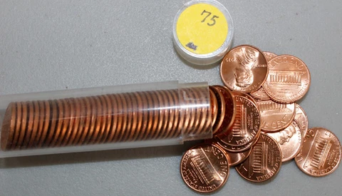 1975 Lincoln BU Pennies 50 Coin Roll 1c US Penny Philadelphia Mint Uncirculated Cover