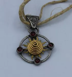 Ciondolo ruota solare druidica su corda di canapa vintage 1998 spirito alchimia peltro inglese - Foto 1 di 4