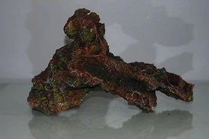 Aquarium Realistic  Large Reef Rock 27 x 19 x 16 cms Suitable For All Aquariums  - Picture 1 of 8