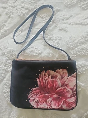 Bolso Bandolera Ted Baker Floral Cartera Negro Nylon con Flor Rosa Foto 1 de 4