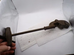 Vintage Nye Tool Works Chicago Ill Pipe Cutter 14" - Picture 1 of 5