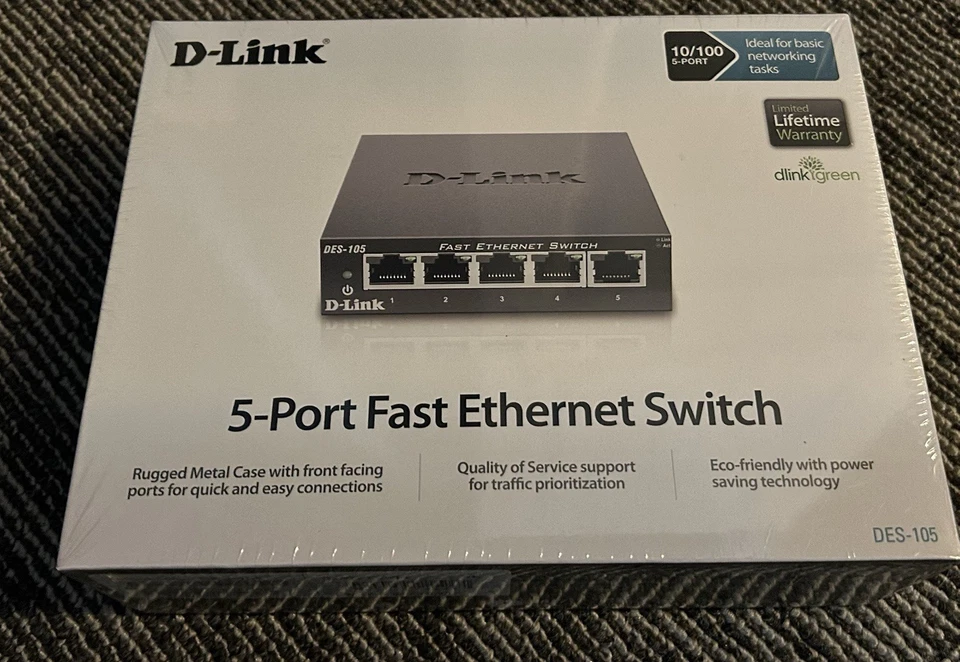D-Link  DES (DES-105) 5-Ports External Fast Ethernet Switch NEW - Image 1 of 1