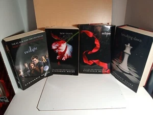 Twilight Saga Series Set: New Moon, Eclipse,Breaking Dawn Hardcover & Paperback - Picture 1 of 5