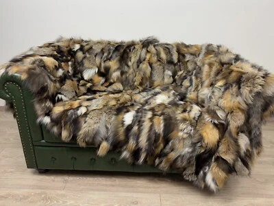 Manta de piel de lujo. Manta de piel de zorro real, tiro de piel esponjoso, tiro de piel natural Foto 1 de 4