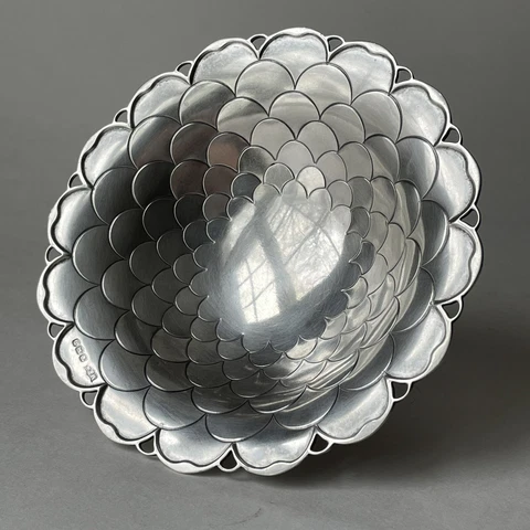 MAPPIN & WEBB STERLING SILVER Fish Scale Pattern Bowl Art Deco 1947 Cover
