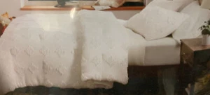 🧷 Threshold Full/Queen Tufted Diamond Crinkle Comforter & Sham Set White 🆕 - Picture 1 of 3