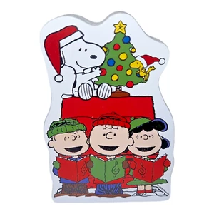 2024 Peanuts Carolers Christmas Holiday Hanging Wood Decor Plaque Charlie Brown - Picture 1 of 4