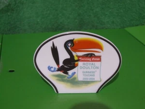 PLACA DE SOPORTE DE CERÁMICA TUCANES ROYAL DOULTON GUINNESS VENDEDOR DE NOTICIAS EDICIÓN LIMITADA 2000 - Imagen 1 de 2