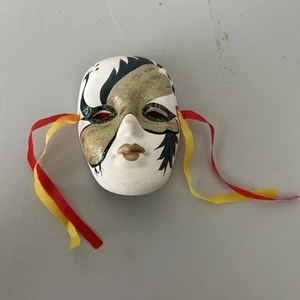 Small Mardi Gras hanging wall mask - Picture 1 of 2