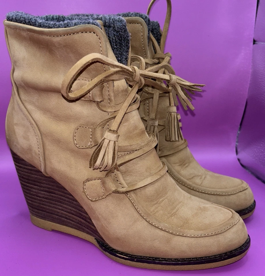 Land’s End Chukka Boot Knit Cuff Tan Suede Ankle Lace-up Wedge  Size 9B (0393) - Image 1 of 4