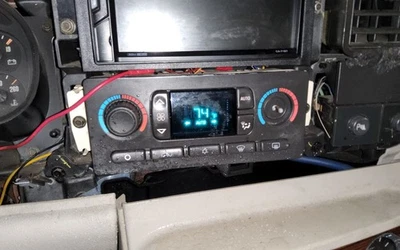 CADILLAC ESCALADE 2003-2004 CONTROL DE TEMPERATURA CALOR/A 1748965 Foto 1 de 4