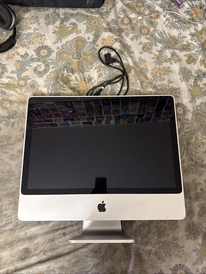 Apple: 24 (inch) Desktop-iMac | [Parts] - Image 1 of 4