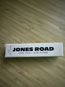 Jones Road Lippie Stick 4,5 g (0,15 oz) natürlicher Lippenstift - Buff Estompe - Bild 1 von 3