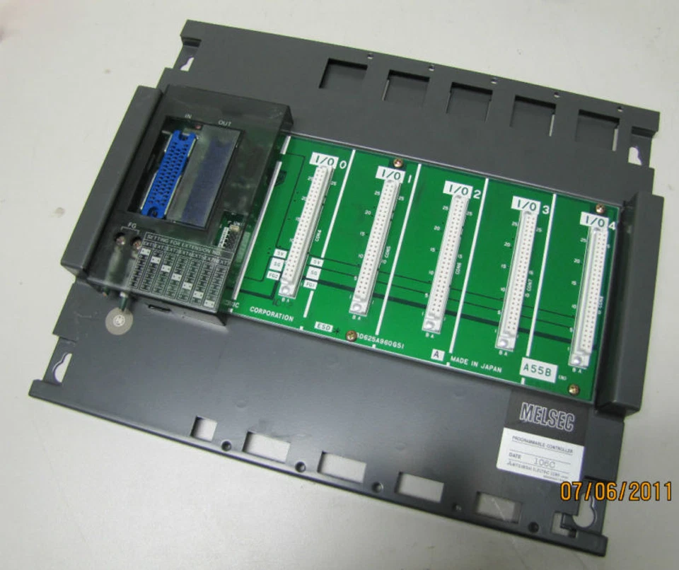MITSUBISHI MELSEC PLC 5 RANURAS PORTA TARJETAS A55B A5-5B A55B  Foto 1 de 2