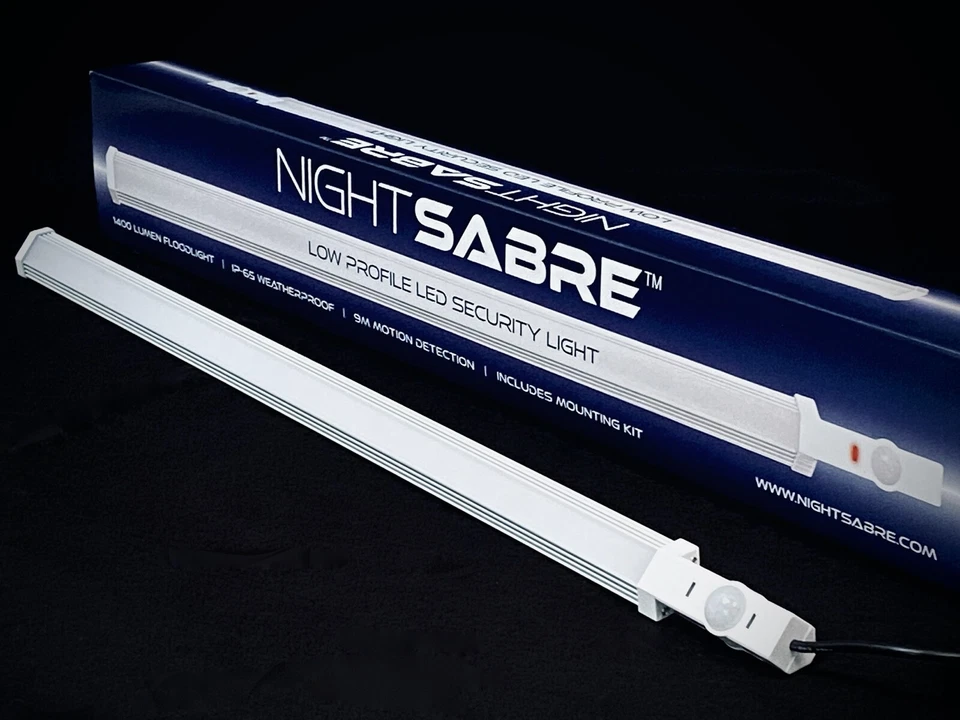 Discreet LED Security flood light with 9M PIR sensor 12v slim yet powerful - Image 1 of 4