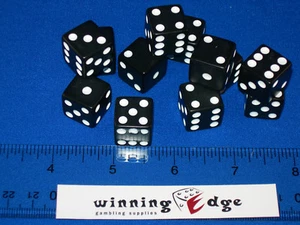NUEVOS 12 DADOS NEGROS con PIPS BLANCOS 16MM ENVÍO GRATUITO BUNCO YAHTZEE CRAPS - Imagen 1 de 3