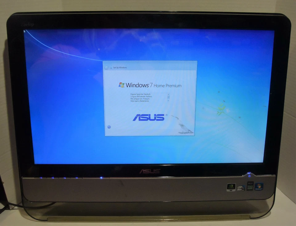 Asus EEETop ET2002T 20'' All in One PC (Intel Atom 1.60GHz 2GB 320GB) AS IS - Image 1 of 4
