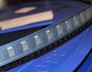 ON SEMI MBRS140T3 Schottky Gleichrichterdiode 40V 1A SMD ** NEU ** Stck.5 - Bild 1 von 1