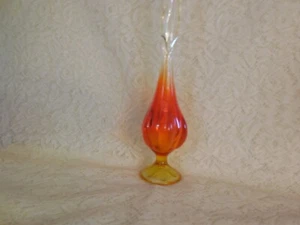 MCM Viking Epic 6 Petal Persimmon Amberina 12" Swung Vase - Picture 1 of 9