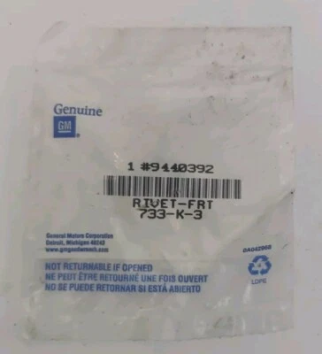 Remaches reguladores puerta delantera-ventana Saturn GM 2008 OEM Astra 9440392. Foto 1 de 2