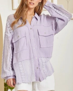 🔥🔥Cotton Button Up Lace Top Double Breast Pockets. Size Large - Picture 1 of 3
